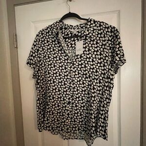 Croft and Barrow Black and White Boxy Button Down Shirt